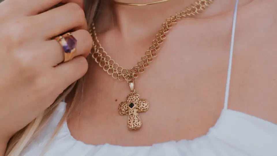 The Benefits For Christ Followers To Wear Christian Jewelry Glor e