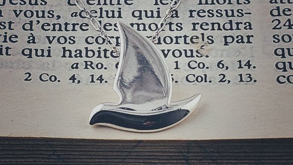 Dove Jewelry A Symbol of Peace, Purity, and the Holy Spirit