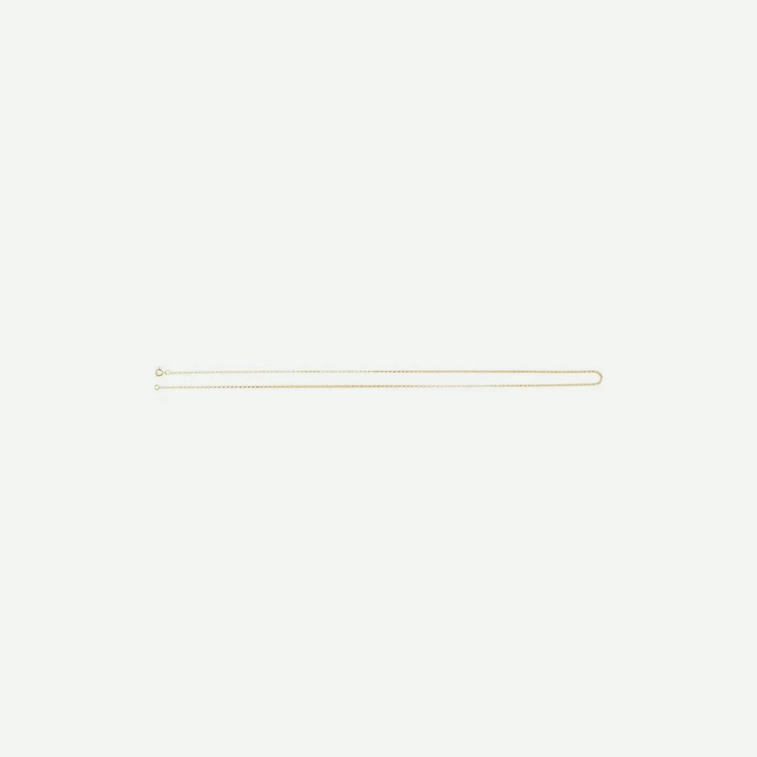 Full view of GOLD ROLO yellow gold chain for women