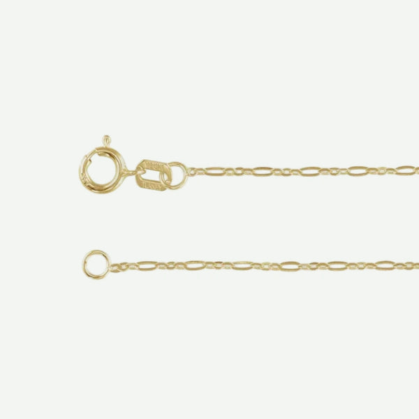 Side view of GOLD FIGARO yellow gold chain for women