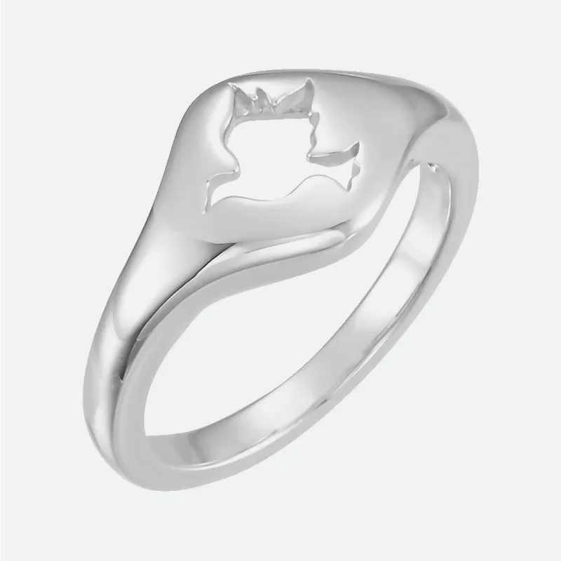 Oblique View of White Gold PURETÉ Christian ring for women